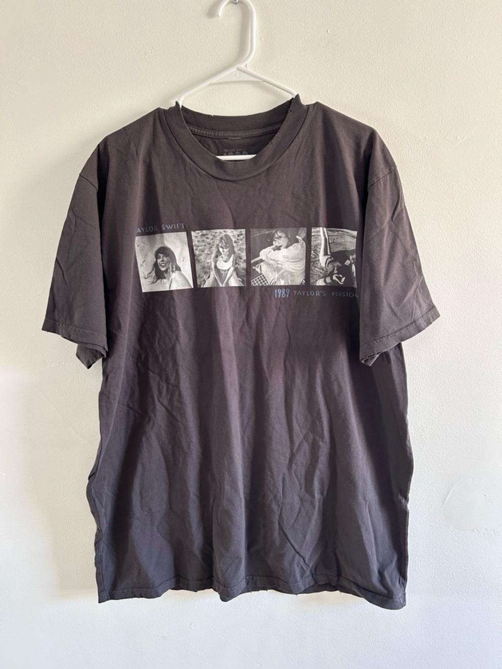 Taylor Swift 1989 Tour Black Graphic T-Shirt Taylor’s Version